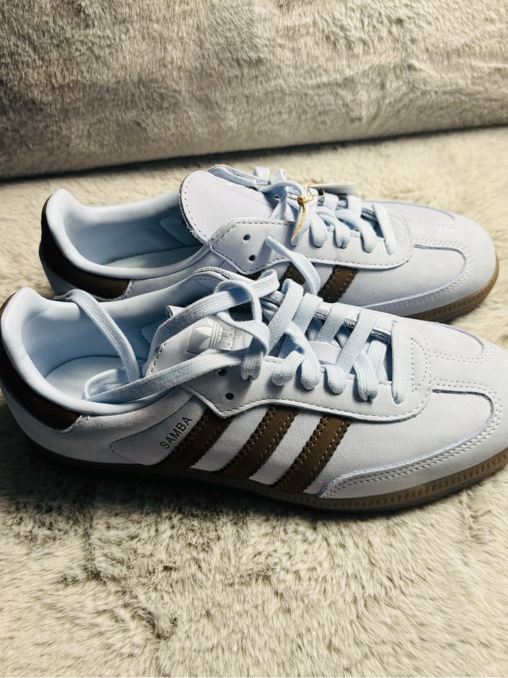 Adidas SambaWomen’s classic White with Brown Stripes Sneakers